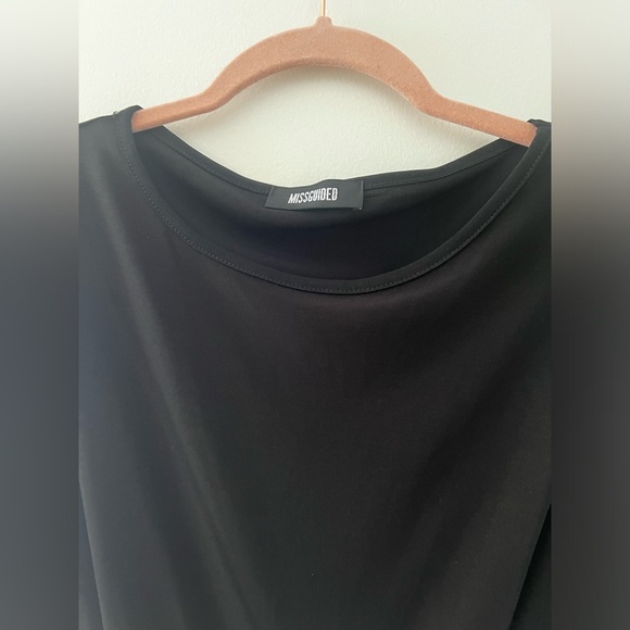 ⭐️HOST PICK⭐️*NWOT* MISSGUIDED Black Dress UK 12 - Picture 3 of 5